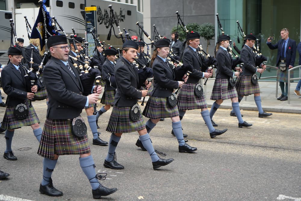 Gordonstoun pipers hit the high notes at world-famous London parade